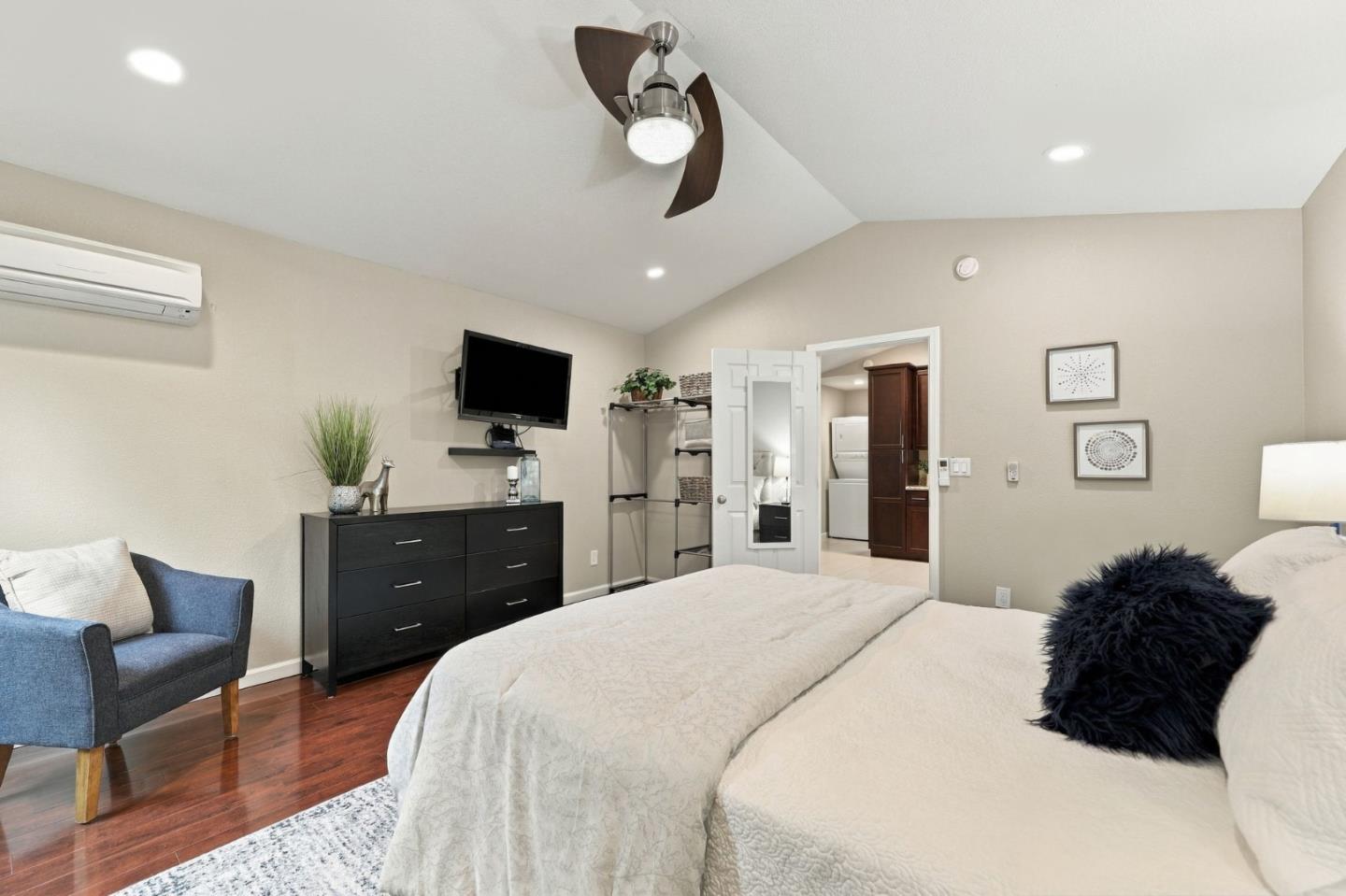 136 Pleasant Ridge Avenue, SanJose, CA 95127
