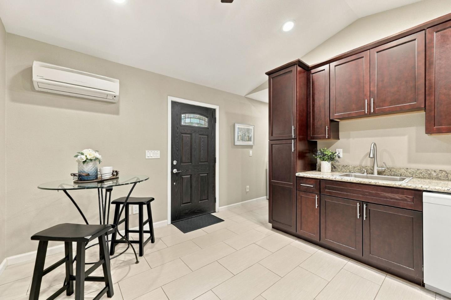 136 Pleasant Ridge Avenue, SanJose, CA 95127