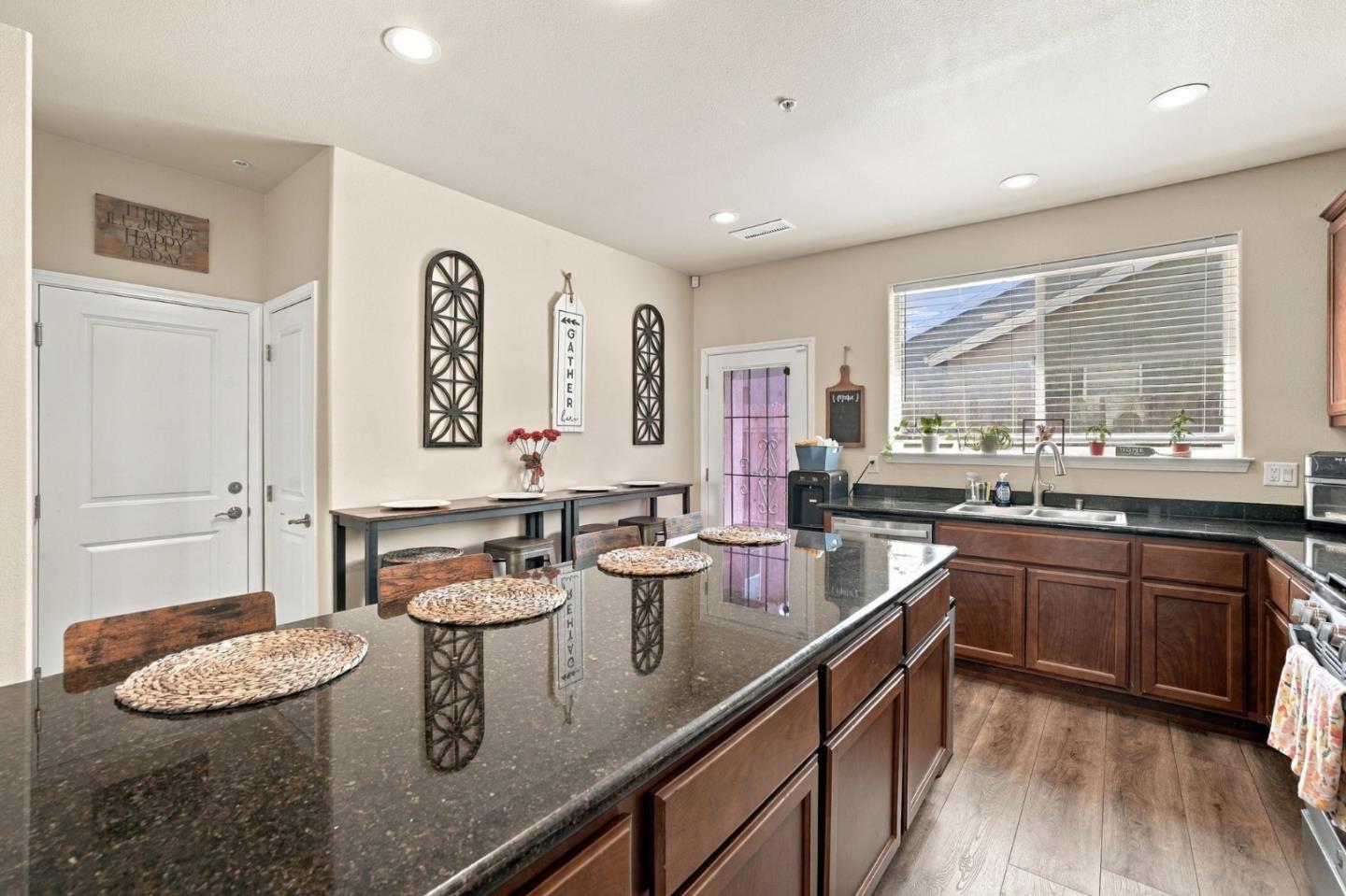 Greenfield, CA 93927