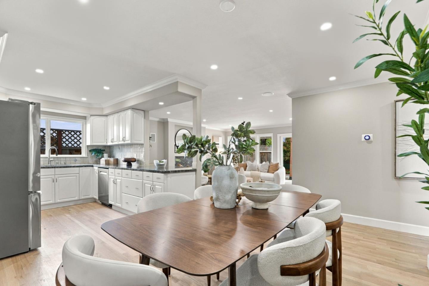3367 Lindenoaks Drive, SanJose, CA 95117