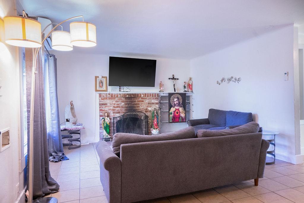 1569 Normandy Drive, Modesto, CA 95351