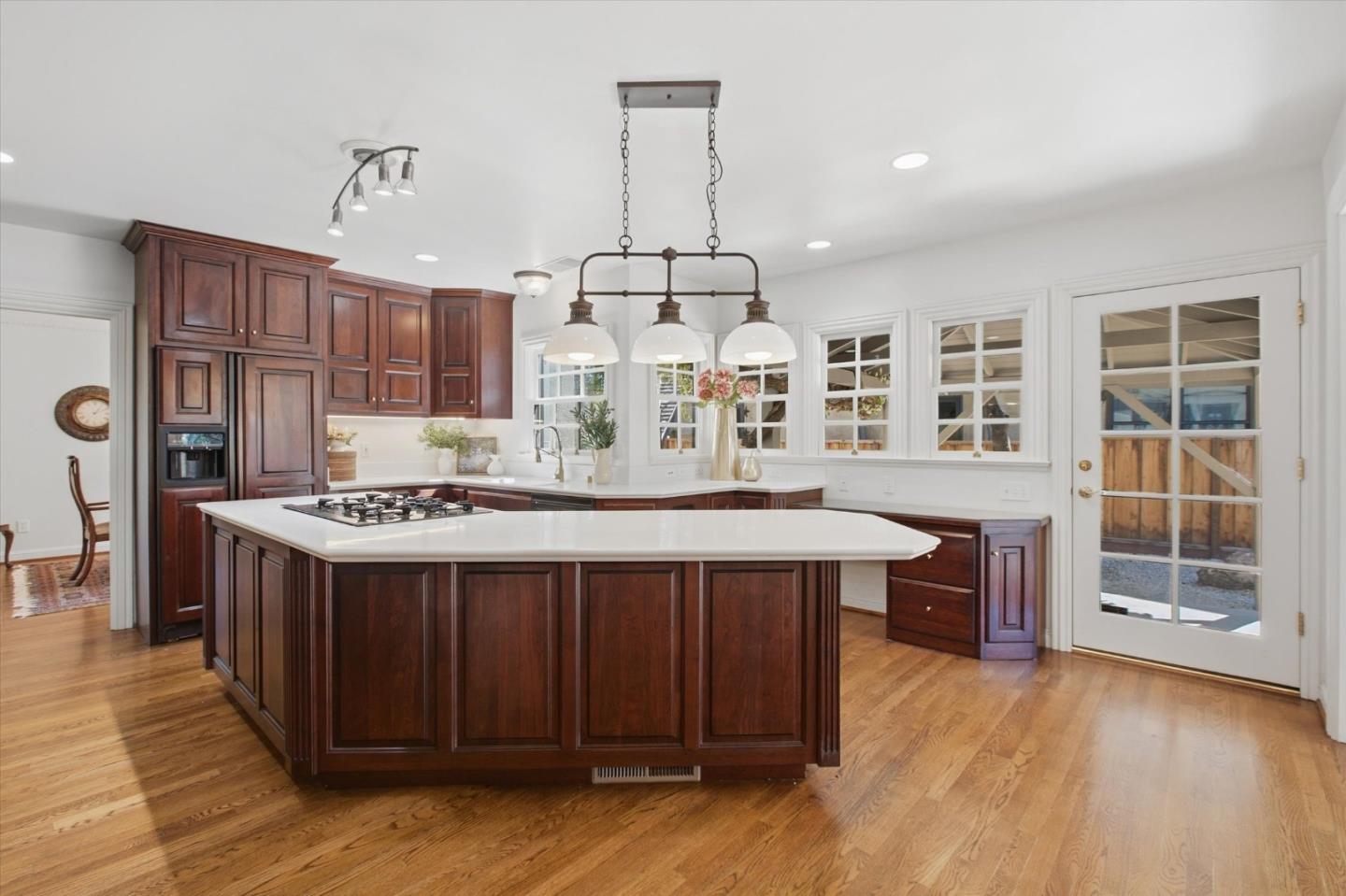 883 Riverside Drive, SanJose, CA 95125