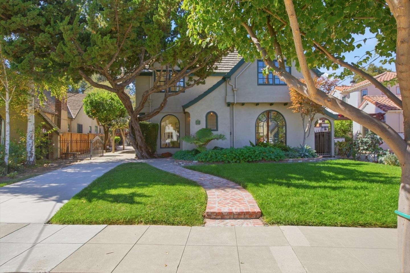 883 Riverside Drive, SanJose, CA 95125