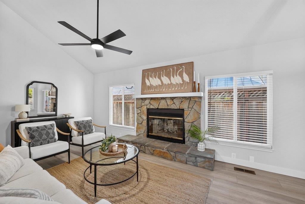 1828 Silvana Lane, SantaCruz, CA 95062