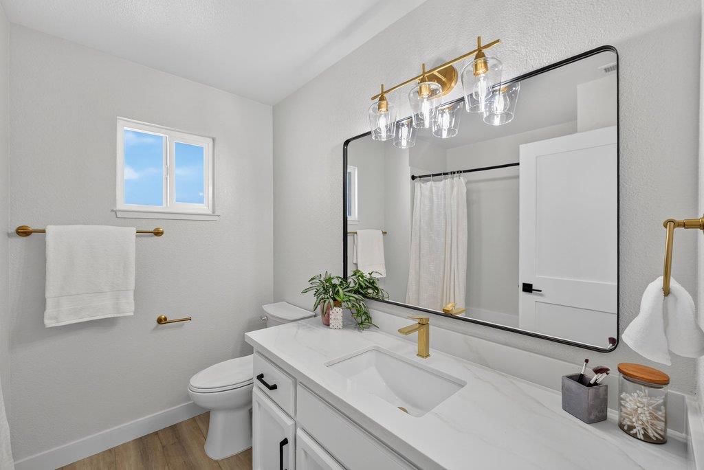 1828 Silvana Lane, SantaCruz, CA 95062