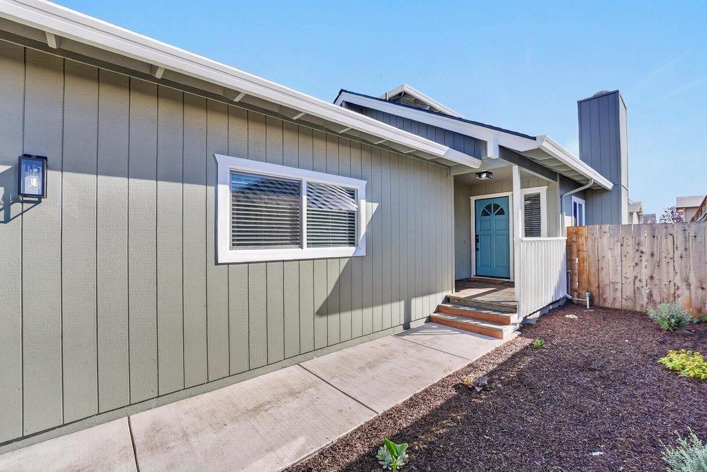 1828 Silvana Lane, SantaCruz, CA 95062