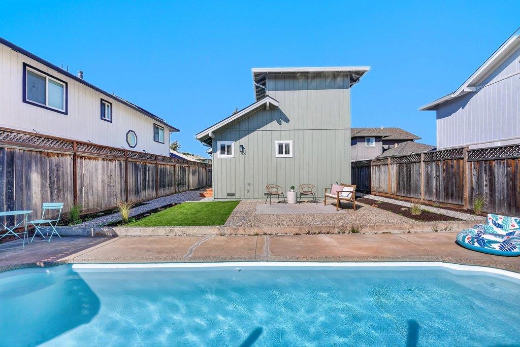 1828 Silvana Lane, SantaCruz, CA 95062