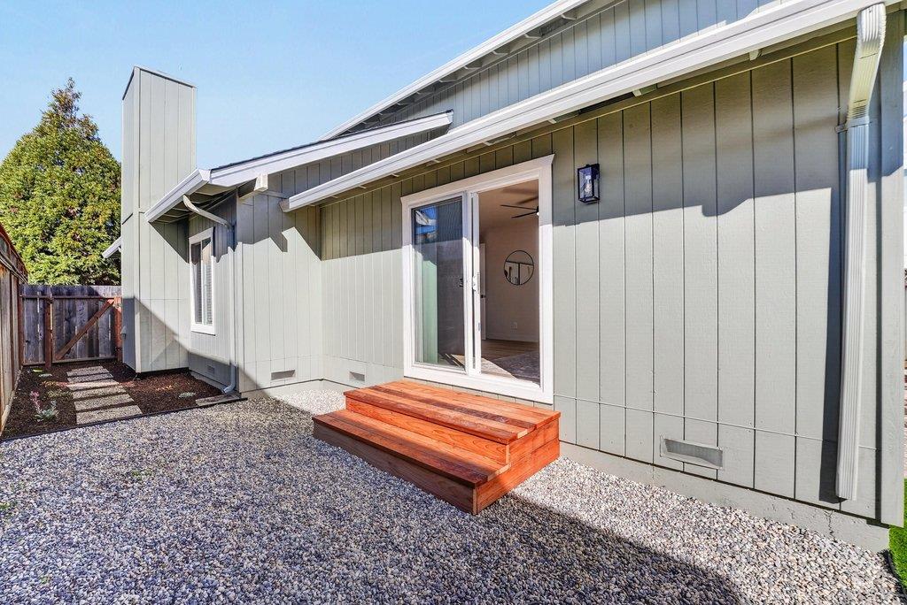1828 Silvana Lane, SantaCruz, CA 95062