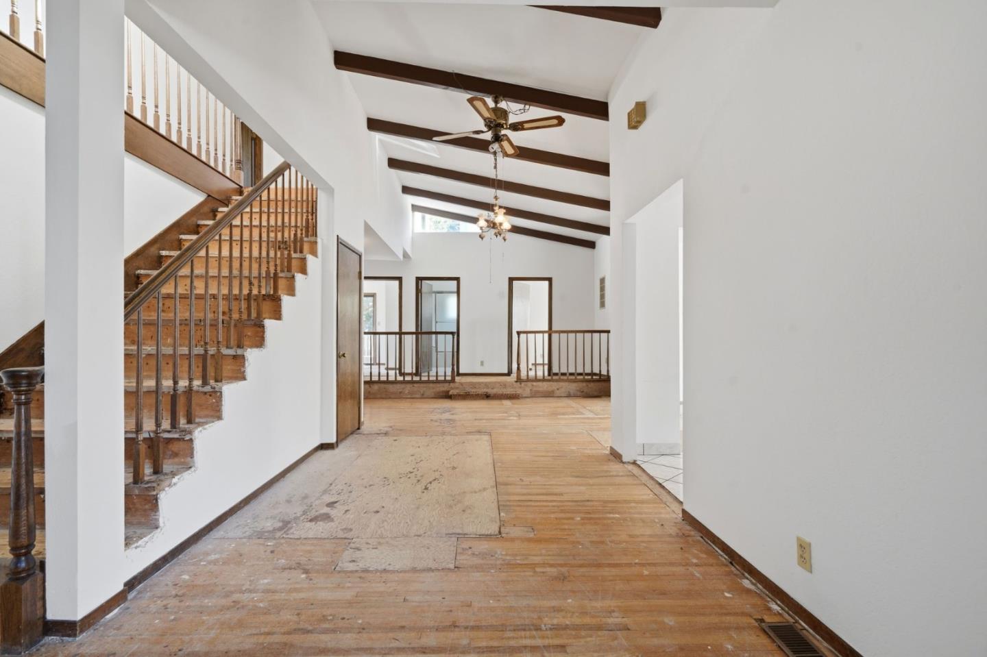 915 Ruth Avenue, Belmont, CA 94002