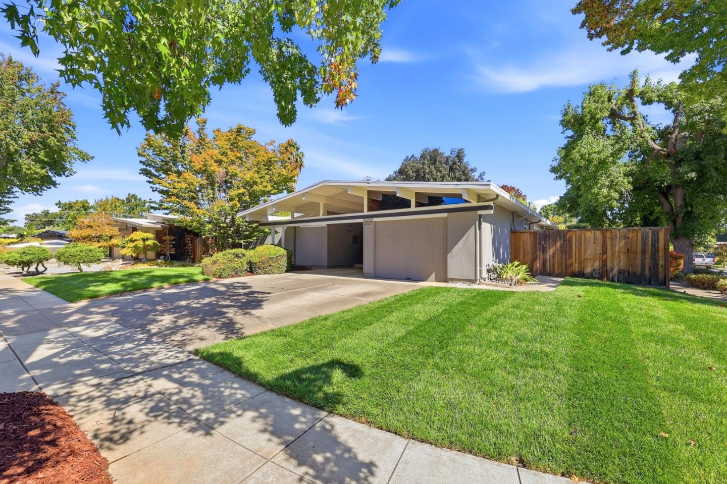 1729 Comstock Way, SanJose, CA 95124