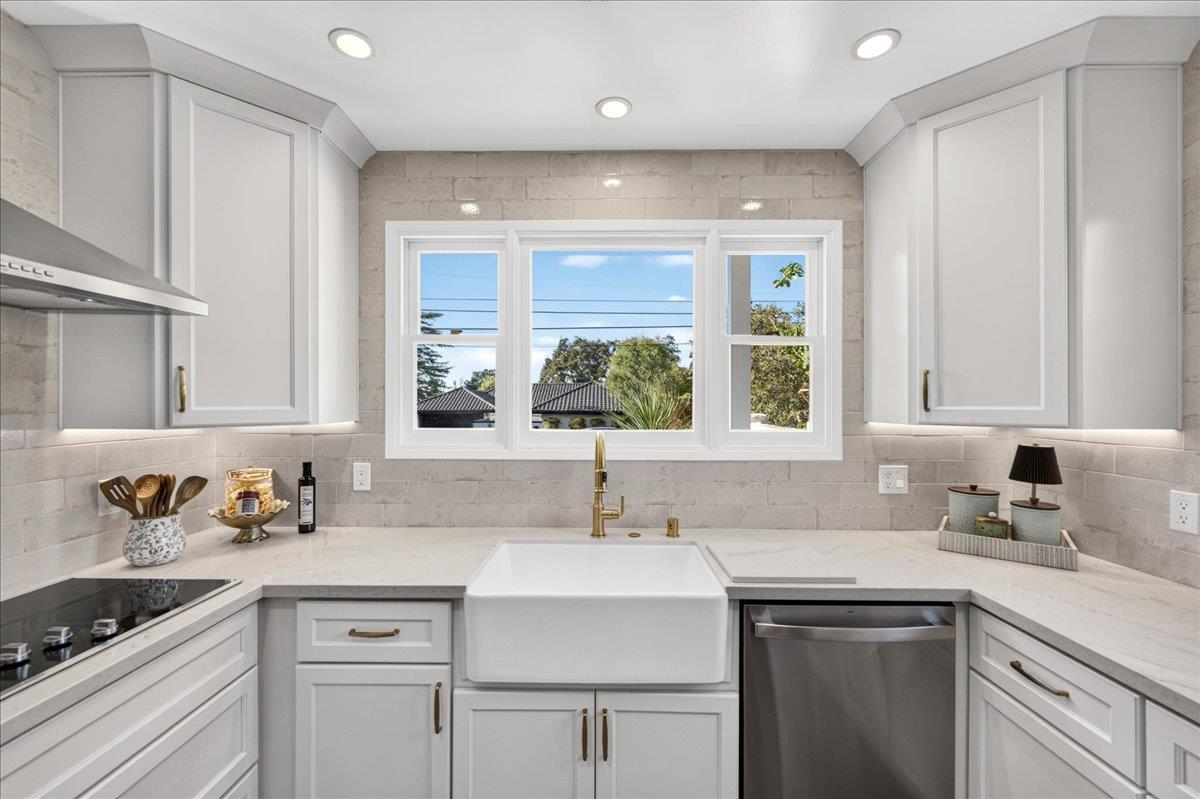 398 Crest Drive, SanJose, CA 95127