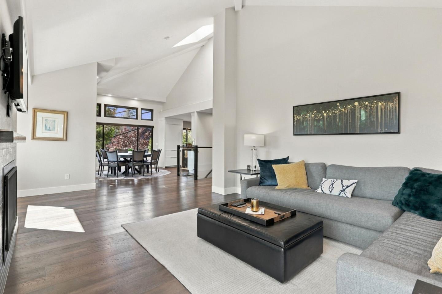 22348 Mcclellan Road, Cupertino, CA 95014
