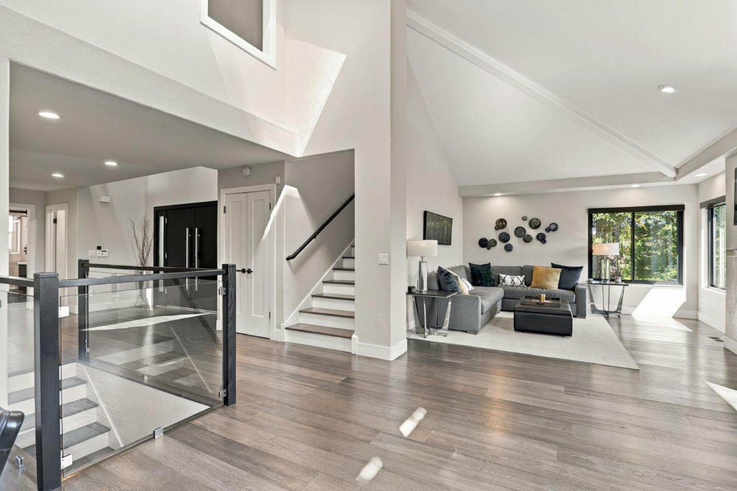 22348 Mcclellan Road, Cupertino, CA 95014