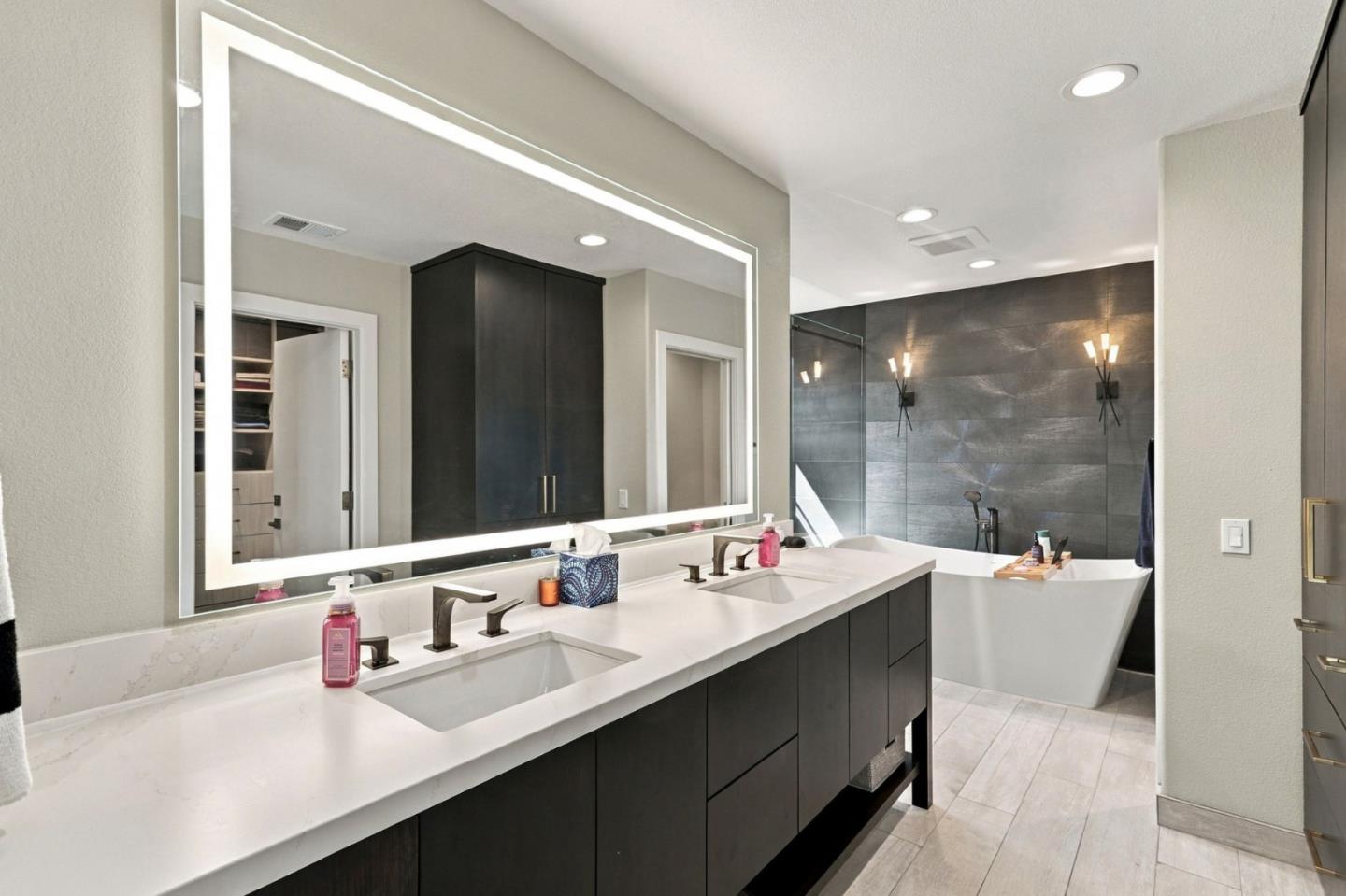 22348 Mcclellan Road, Cupertino, CA 95014