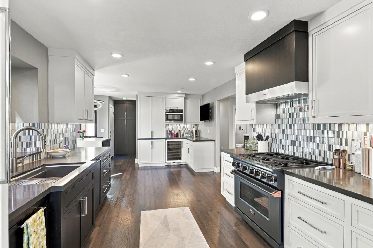 22348 Mcclellan Road, Cupertino, CA 95014
