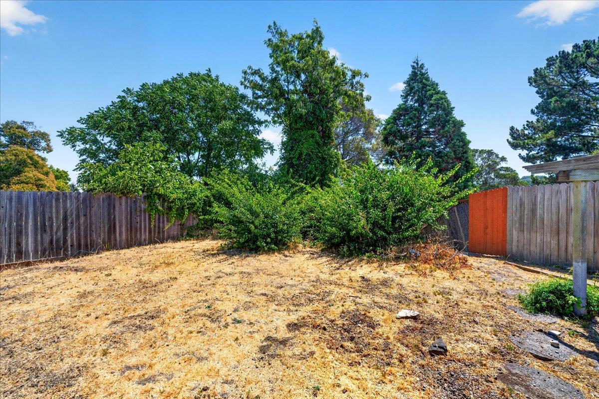 1111 Marionola Way, Pinole, CA 94564