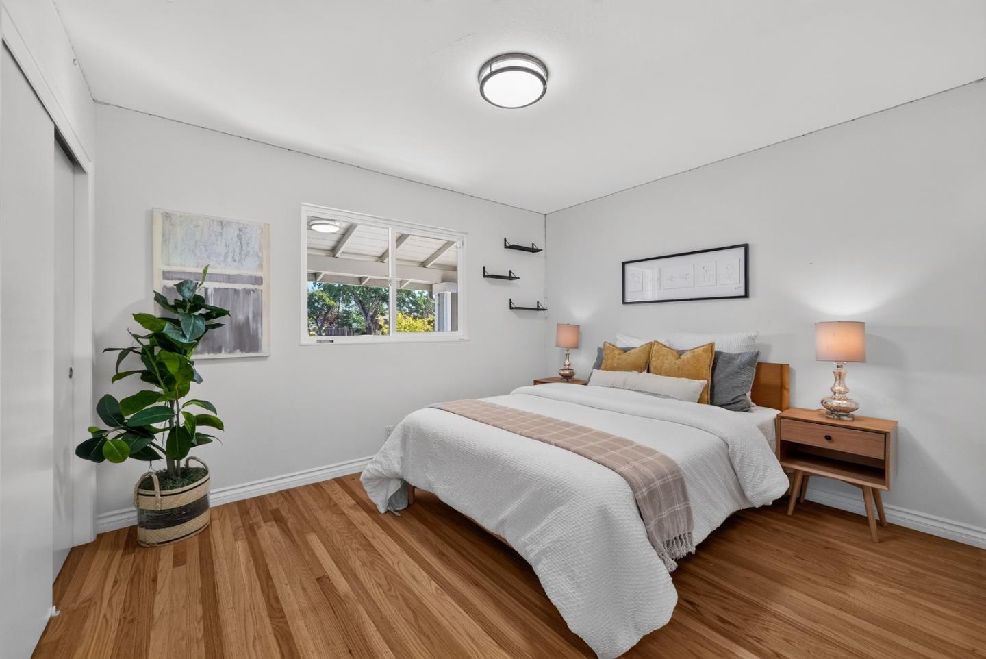 1443 Hollenbeck Avenue, Sunnyvale, CA 94087