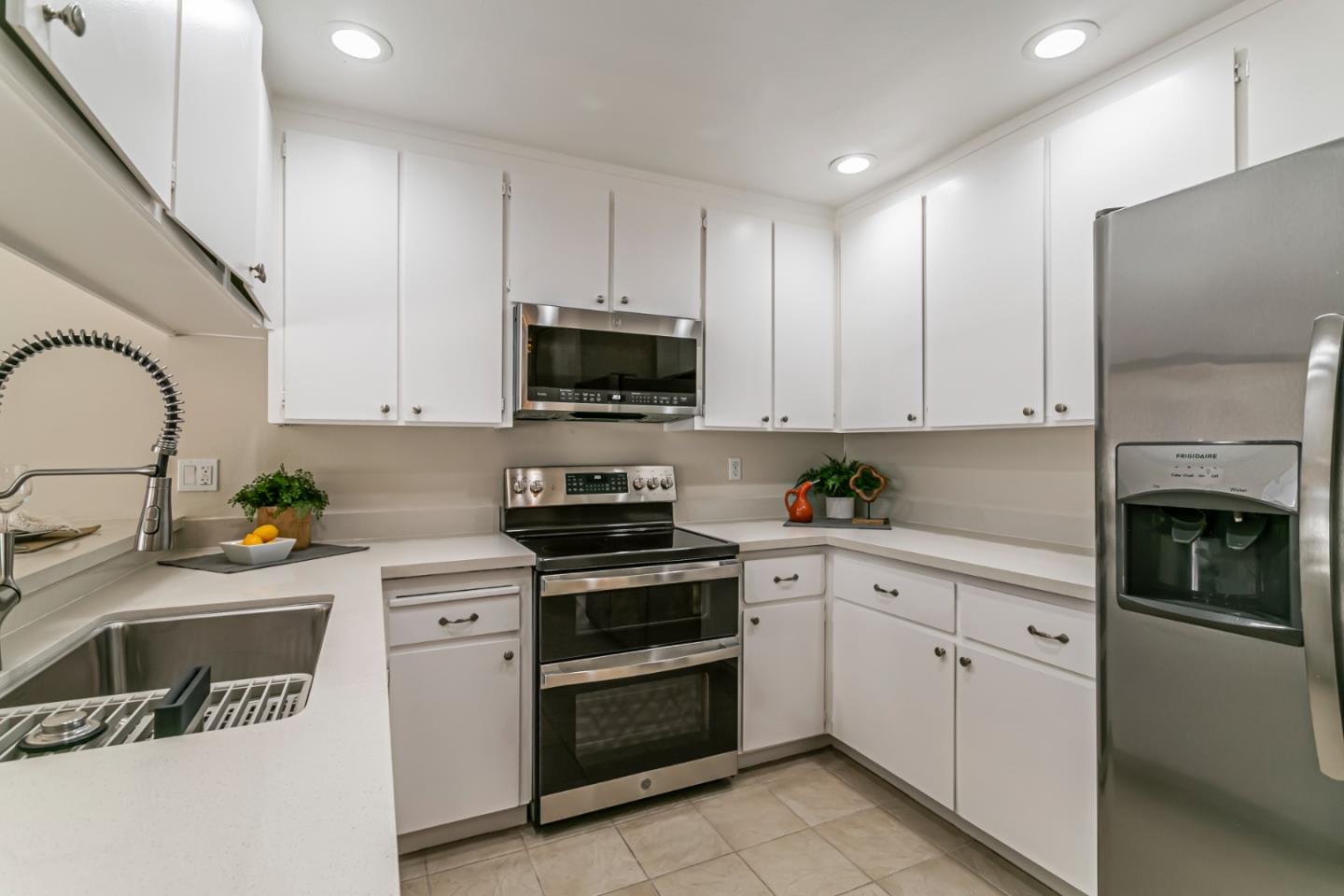 2206 Almaden Road, #B, SanJose, CA 95125