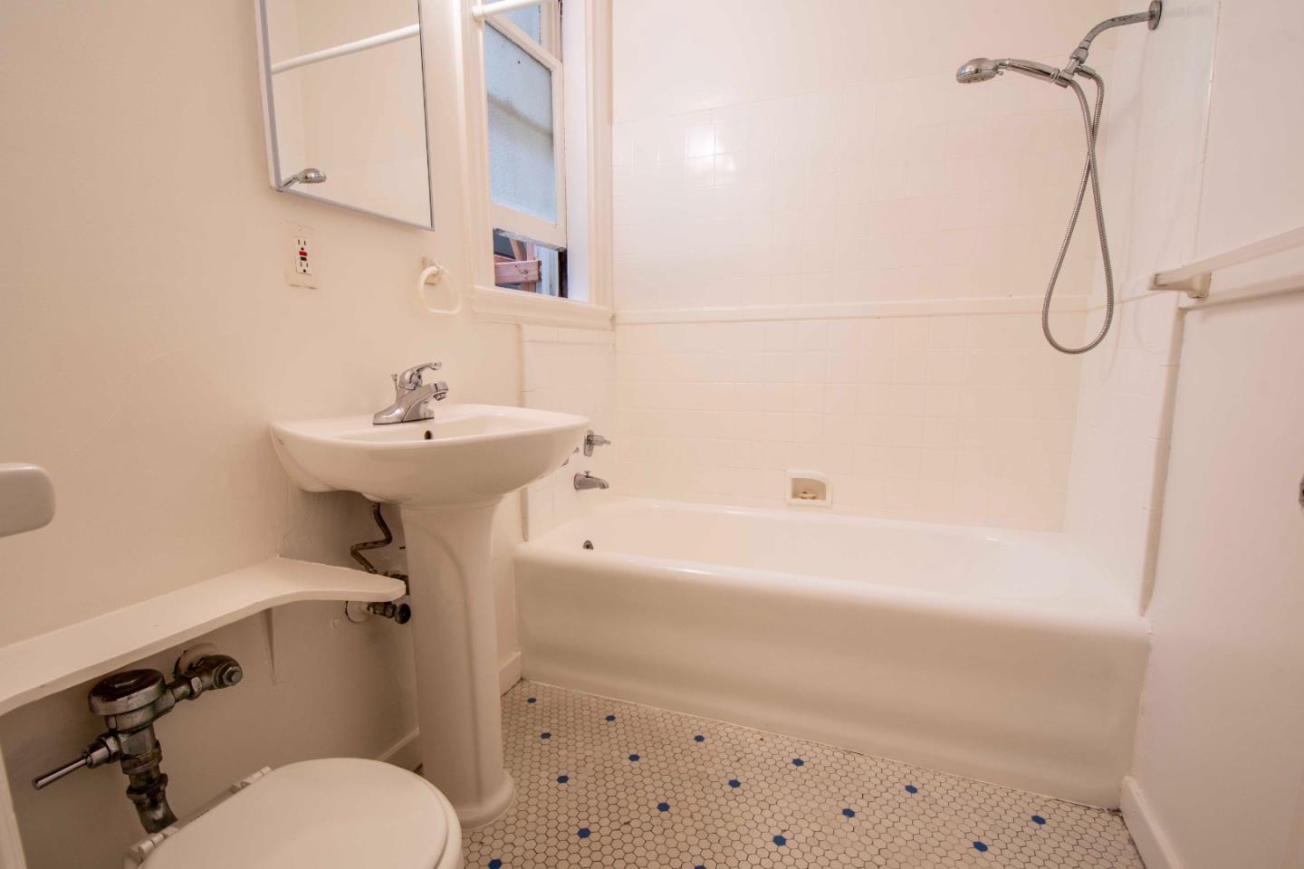 3554 Pierce Street, SanFrancisco, CA 94123