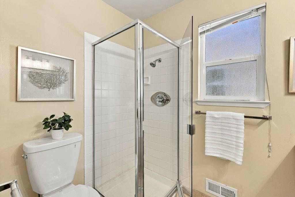 681 Vasona Court, LosGatos, CA 95032