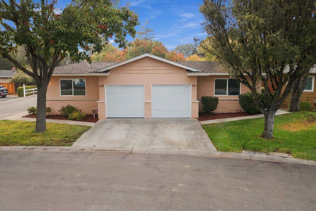 681 Vasona Court, LosGatos, CA 95032