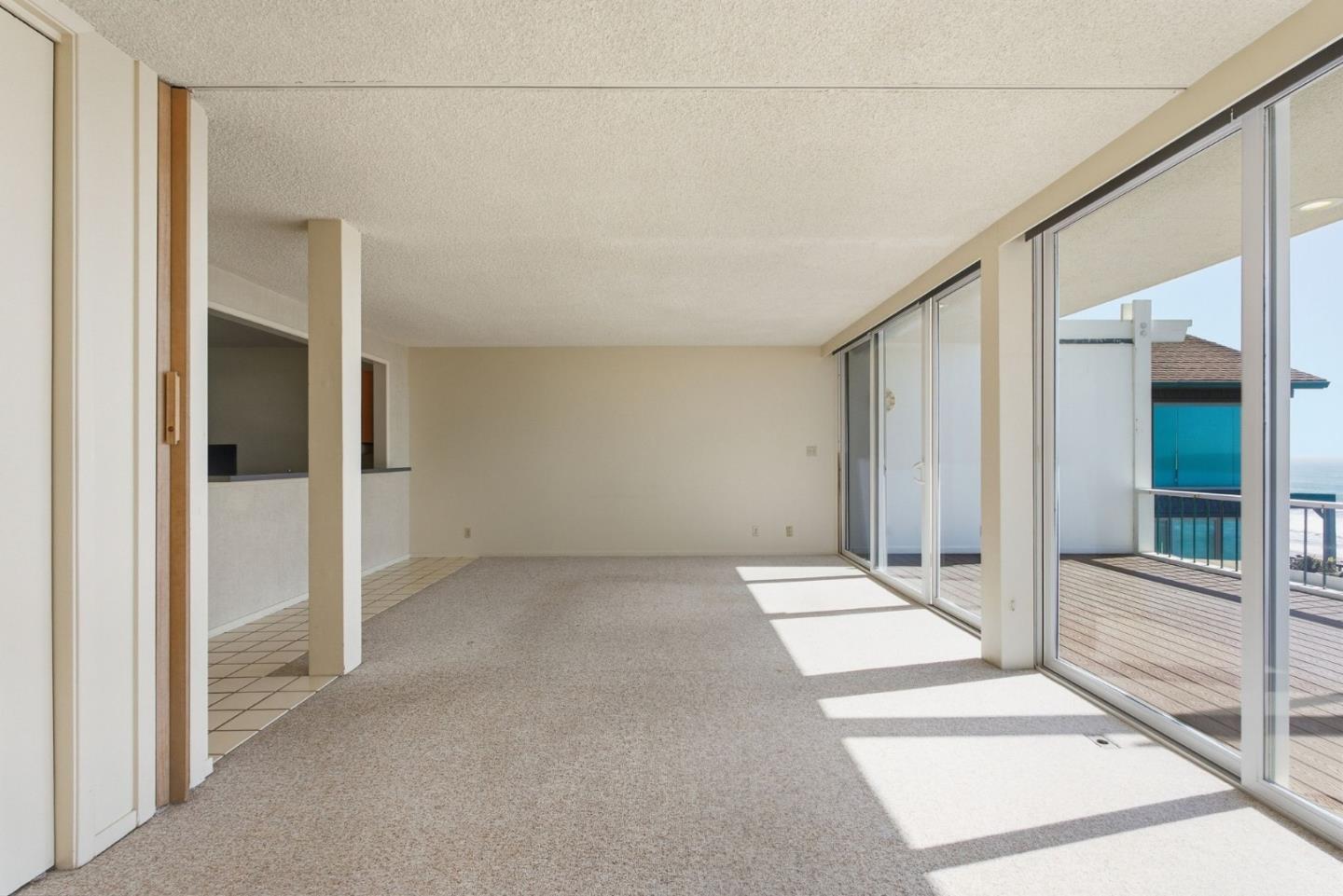 300 Oceanview Drive, #302, LaSelvaBeach, CA 95076