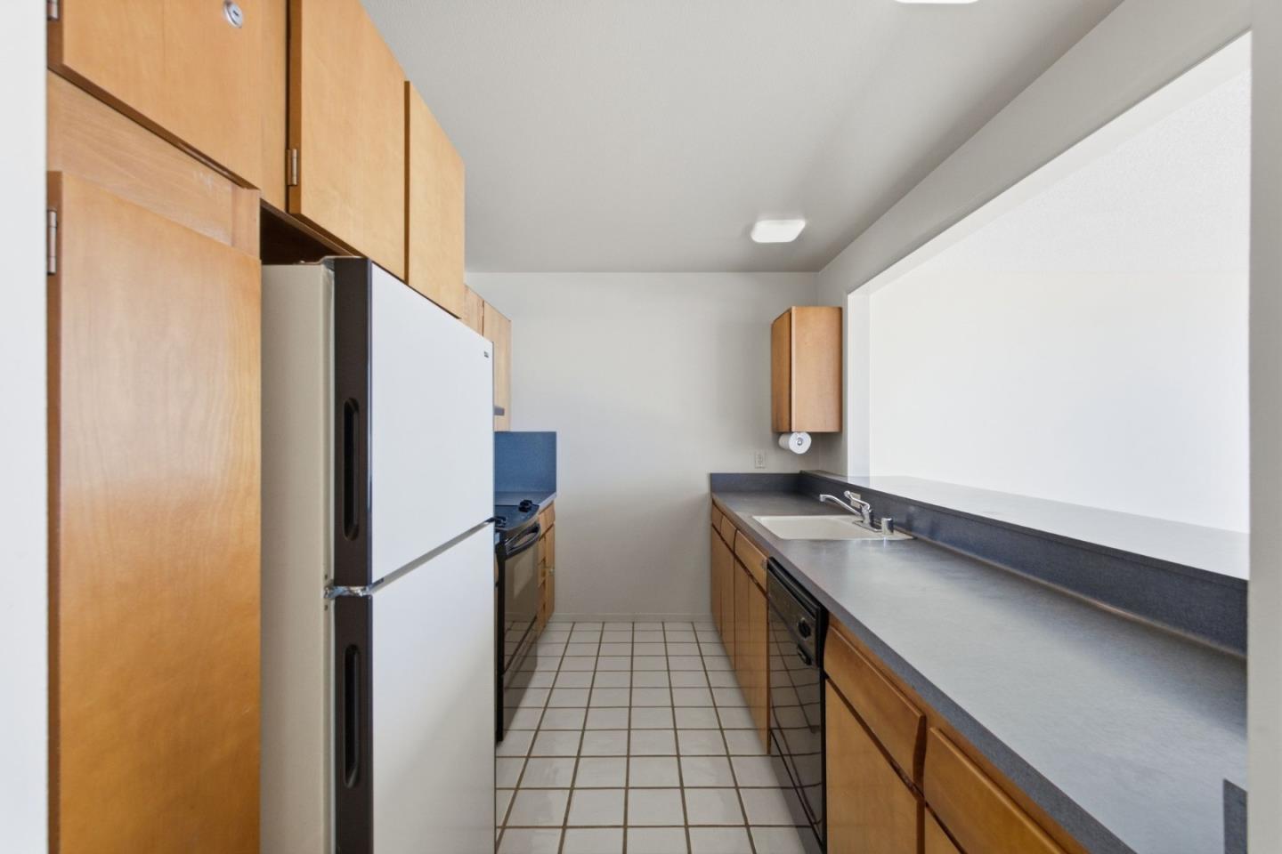 300 Oceanview Drive, #302, LaSelvaBeach, CA 95076