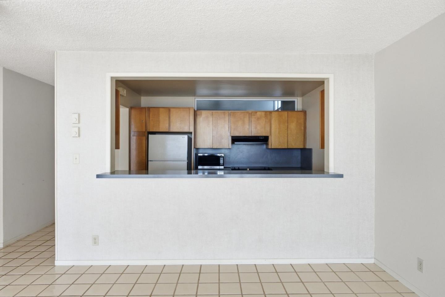 300 Oceanview Drive, #302, LaSelvaBeach, CA 95076