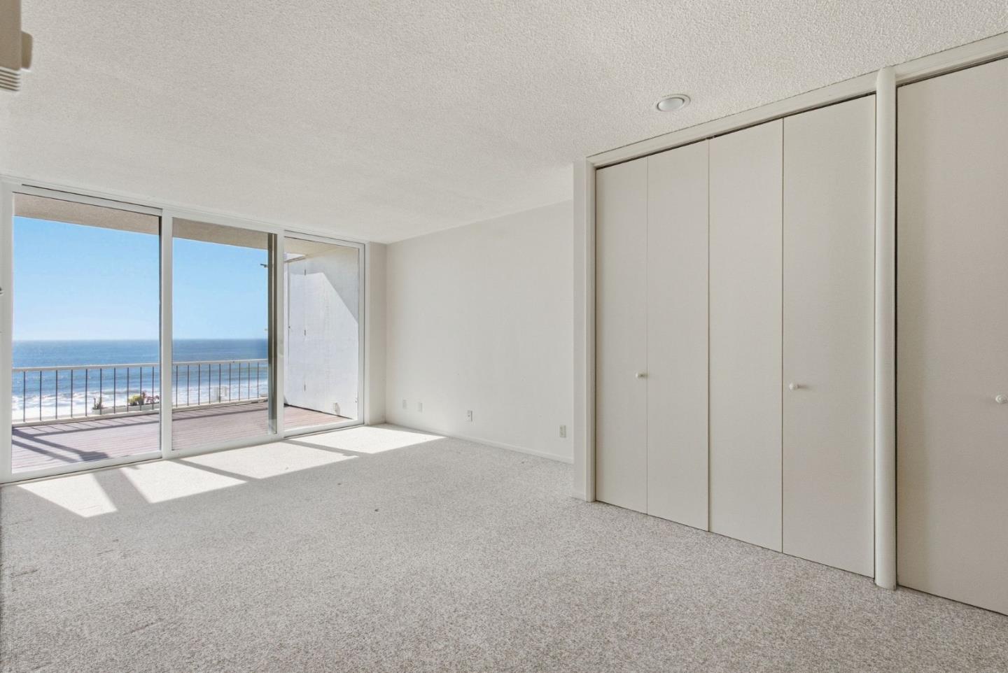 300 Oceanview Drive, #302, LaSelvaBeach, CA 95076