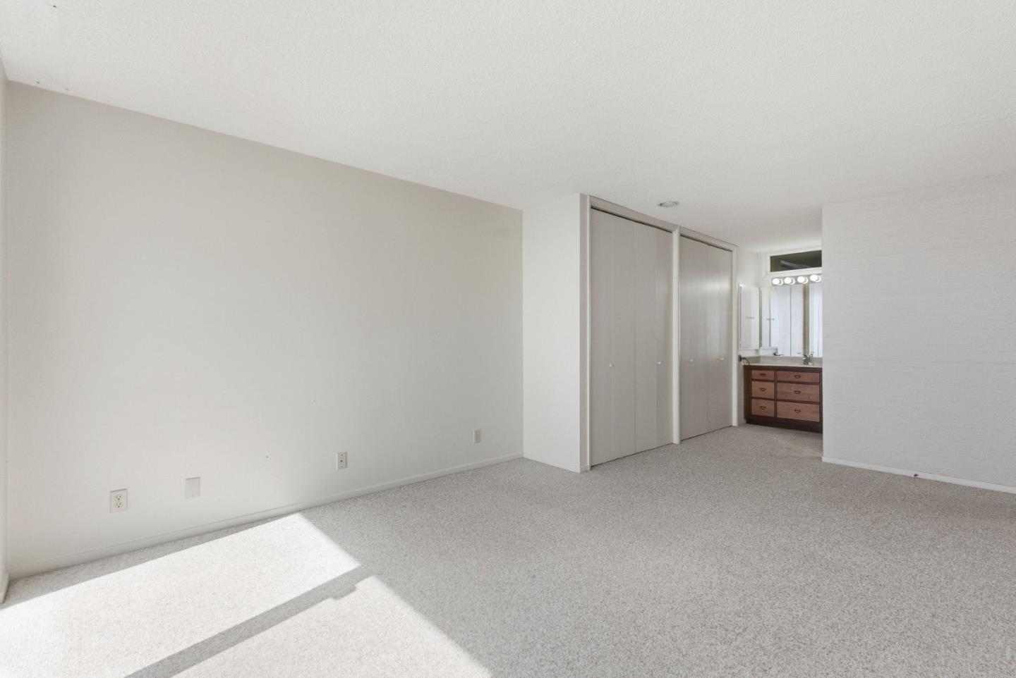 300 Oceanview Drive, #302, LaSelvaBeach, CA 95076