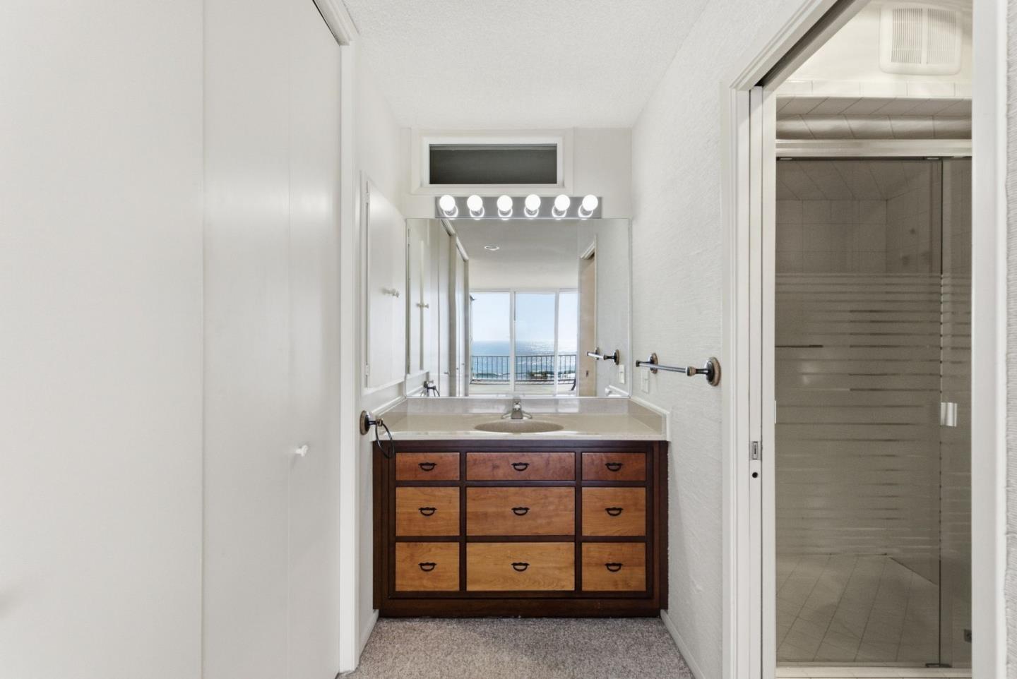 300 Oceanview Drive, #302, LaSelvaBeach, CA 95076