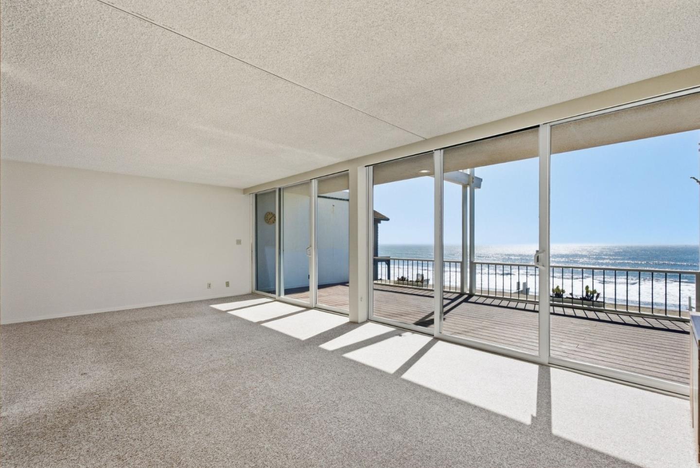 300 Oceanview Drive, #302, LaSelvaBeach, CA 95076