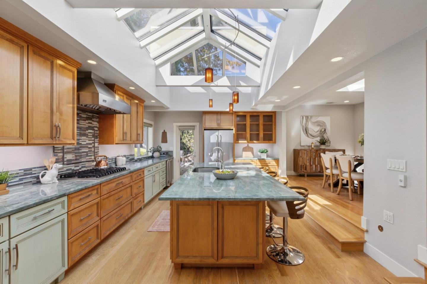 17341 East Vineland Avenue, LosGatos, CA 95030