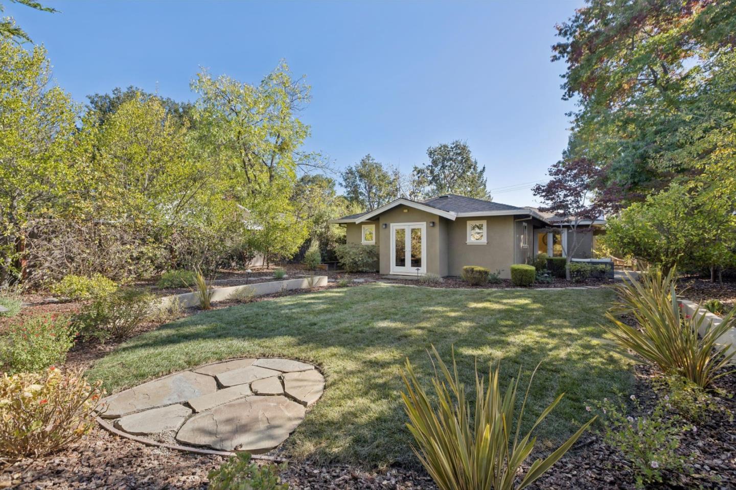 17341 East Vineland Avenue, LosGatos, CA 95030
