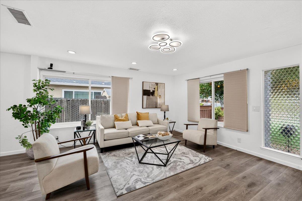 289 Martinvale Lane, SanJose, CA 95119