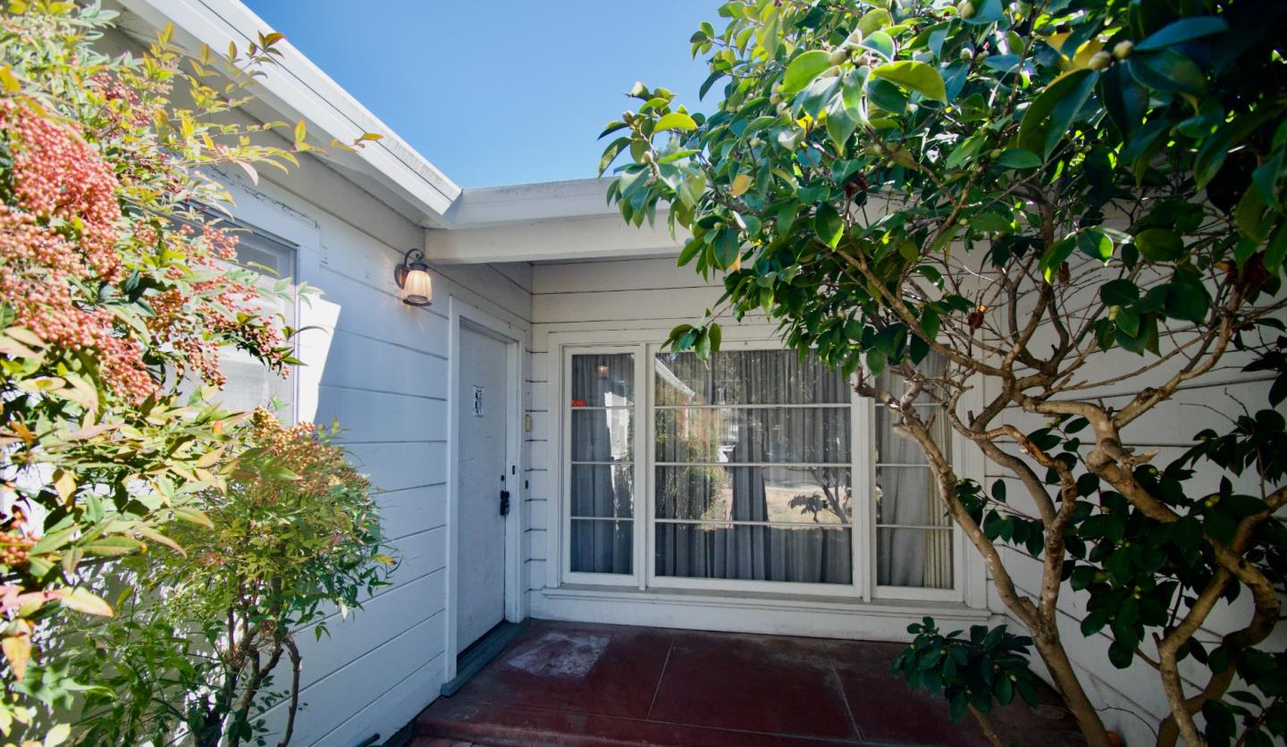 1619 Saint Francis Way, SanCarlos, CA 94070
