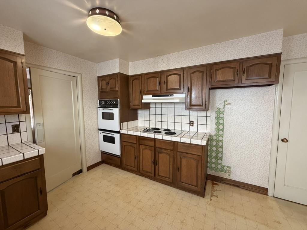 1619 Saint Francis Way, SanCarlos, CA 94070