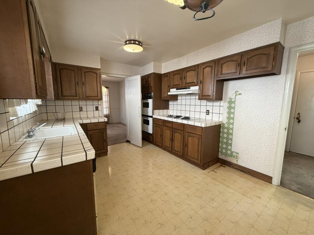 1619 Saint Francis Way, SanCarlos, CA 94070