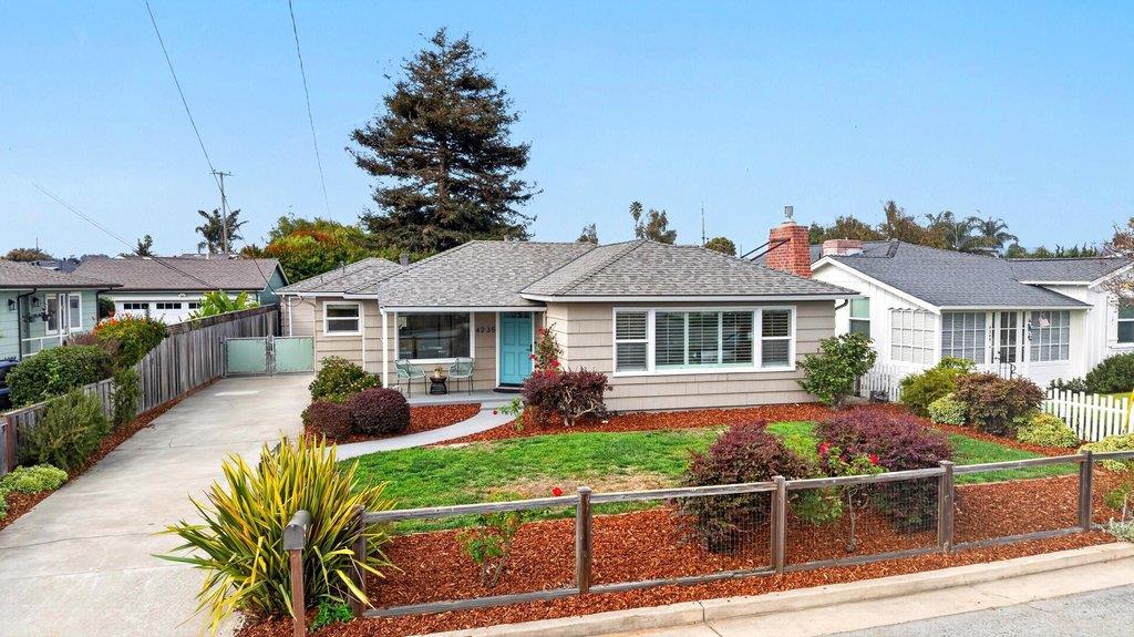 4235 Bain Avenue, SantaCruz, CA 95062