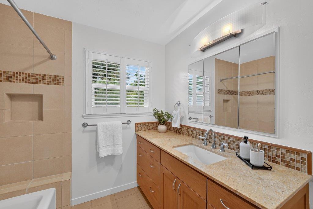 4235 Bain Avenue, SantaCruz, CA 95062
