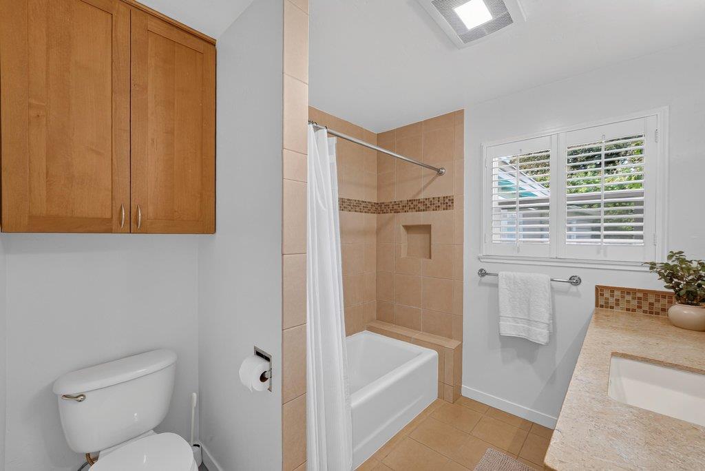 4235 Bain Avenue, SantaCruz, CA 95062