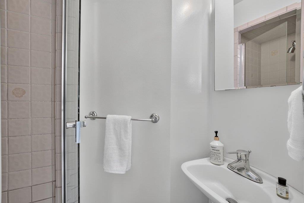 4235 Bain Avenue, SantaCruz, CA 95062