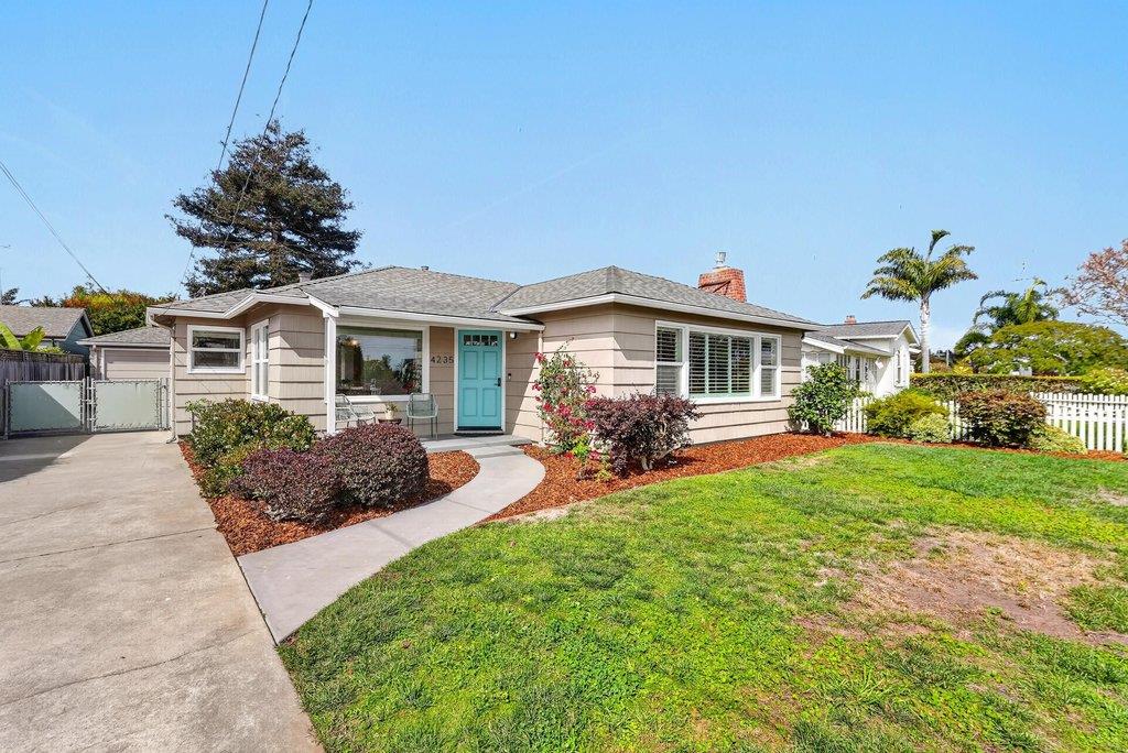 4235 Bain Avenue, SantaCruz, CA 95062