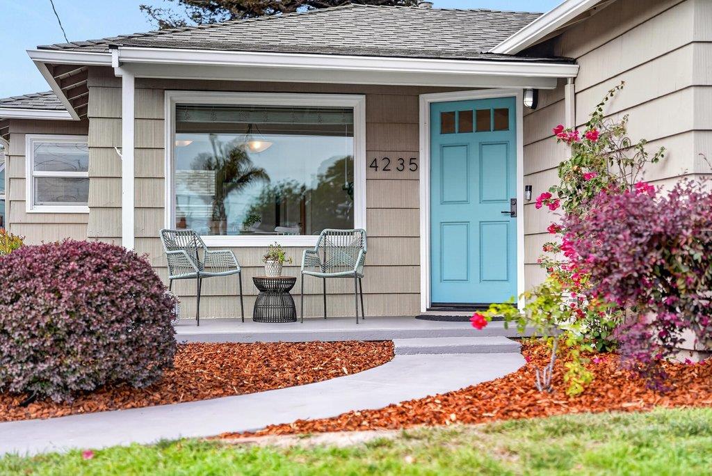 4235 Bain Avenue, SantaCruz, CA 95062