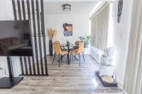 2364 North Main Street, #5, Salinas, CA 93906