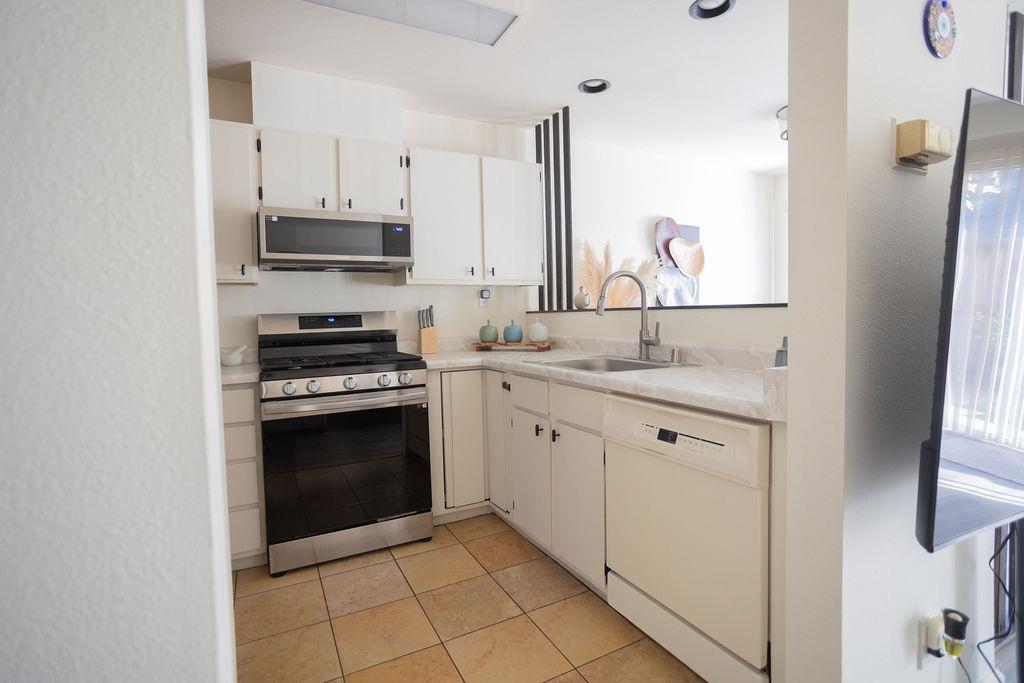2364 North Main Street, #5, Salinas, CA 93906