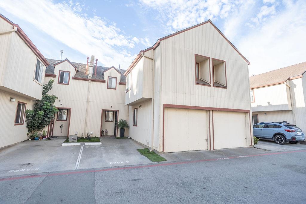 2364 North Main Street, #5, Salinas, CA 93906