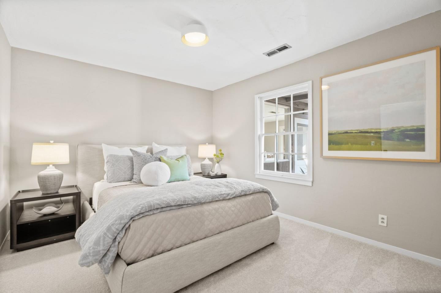 1055 Los Robles Avenue, PaloAlto, CA 94306