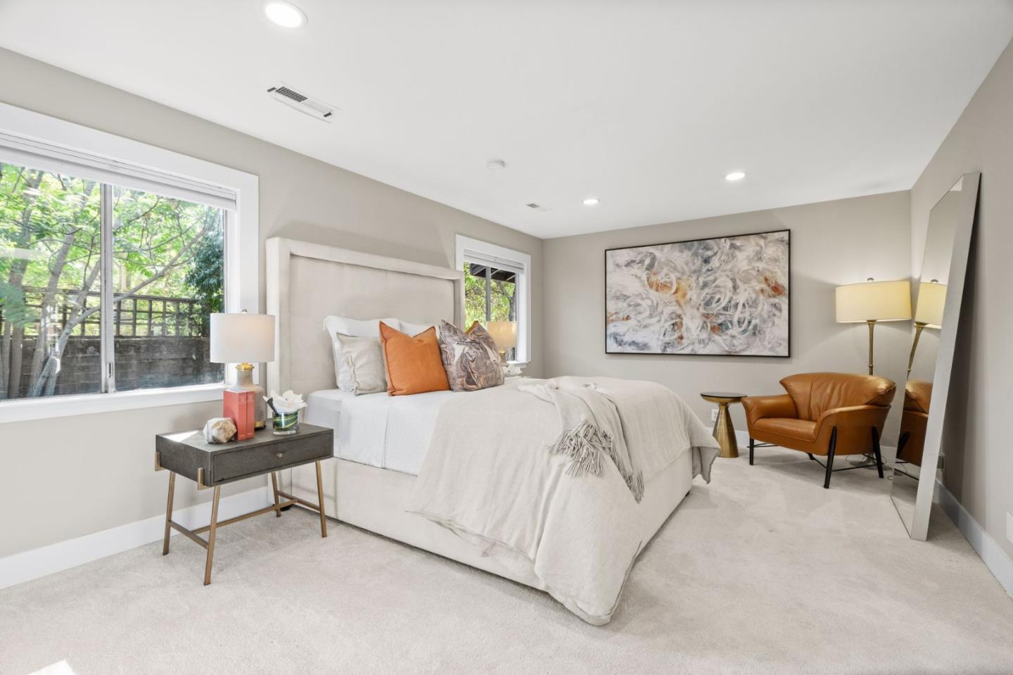 1055 Los Robles Avenue, PaloAlto, CA 94306