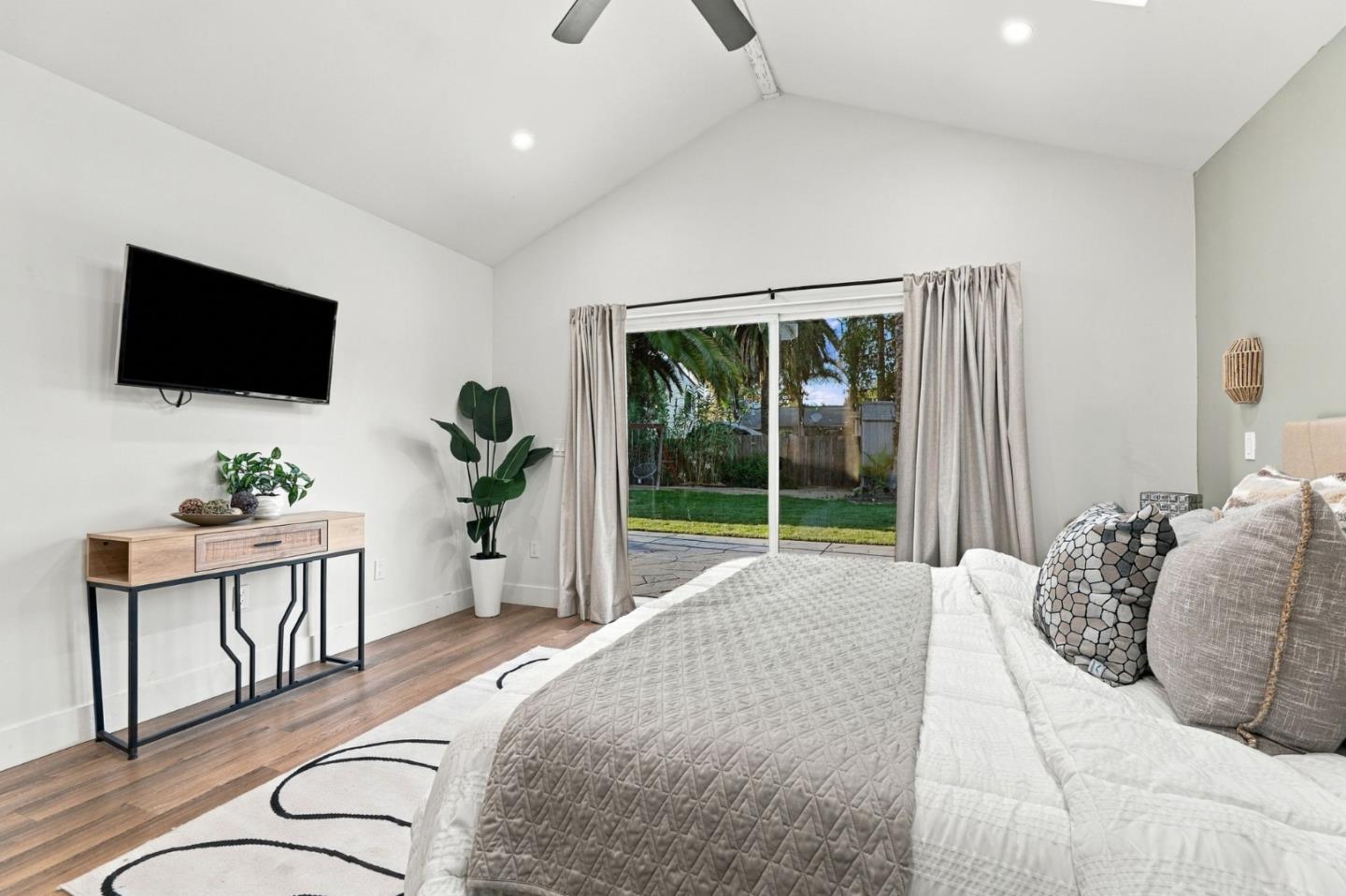 70 Chester Avenue, SanMartin, CA 95046